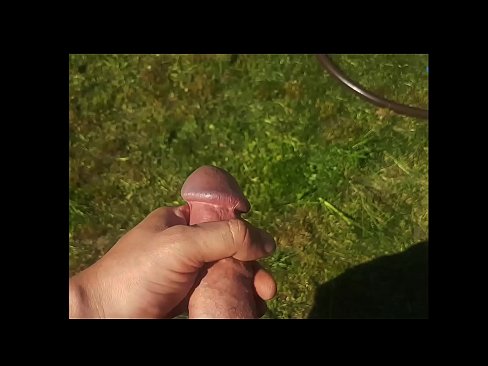 ❤️ Hottie mendapatkan vagina merah mudanya kacau dan mani dengan menyemprotkan di taman musim panas Video porno di id.shufflesex-com.ru