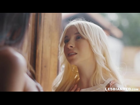 ❤️ Gadis pulang beberapa bulan kemudian dan akhirnya memakan vagina ibu tirinya Video porno di id.shufflesex-com.ru
